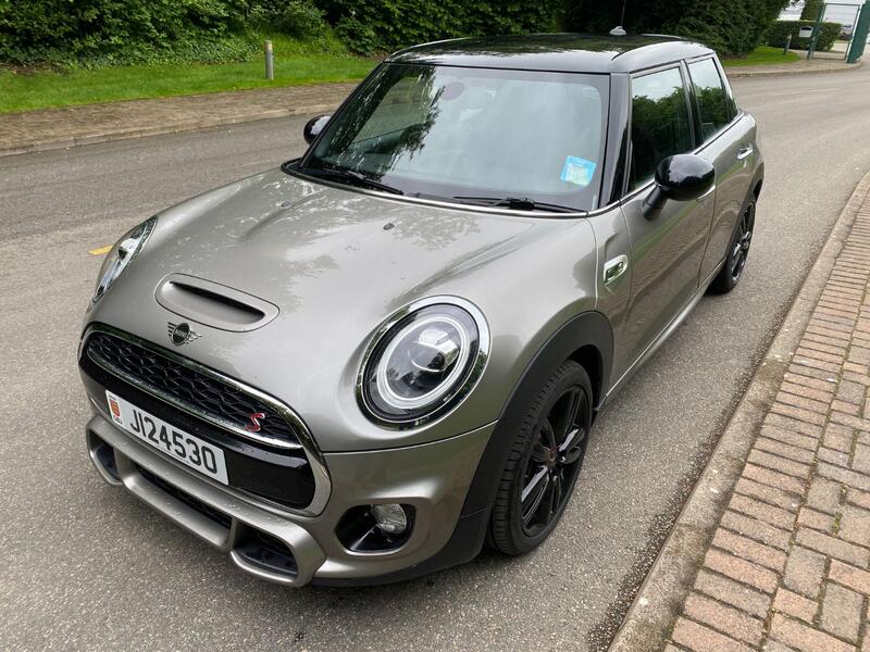 View MINI HATCH COOPER S 2.0 JCW AUTO