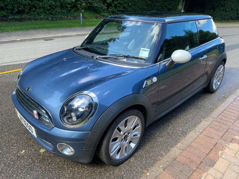View MINI HATCH COOPER 1.6 CAMDEN
